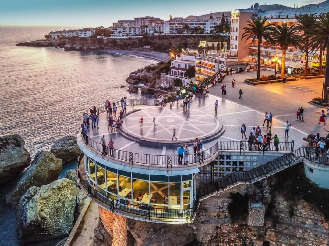 Atico En Mar De Nerja Lejlighed Eksteriør billede